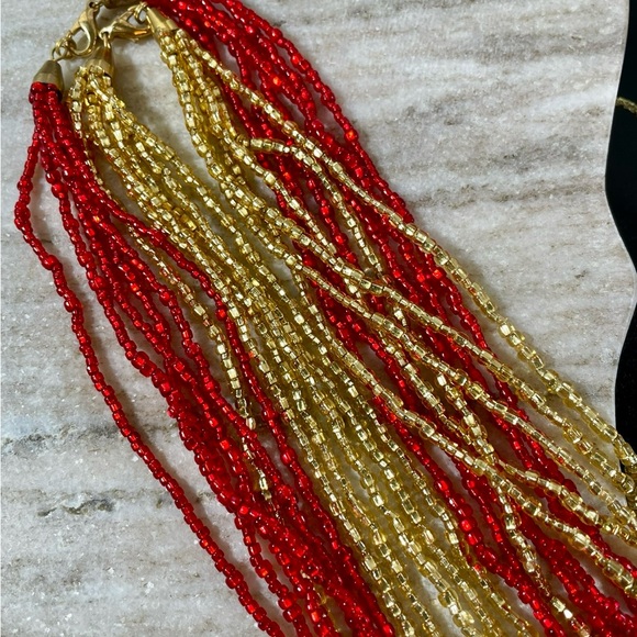 Vintage Elegant Red and Gold Beaded Necklace - Picture 8 of 11